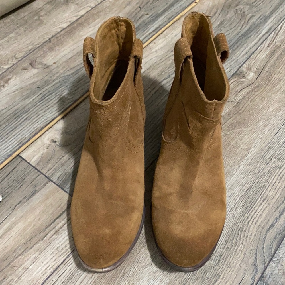 Lucky Brand booties!